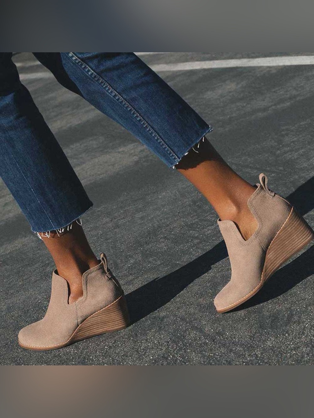 Toms Kallie Bootie - Taupe Suede Wedge Ankle bootie